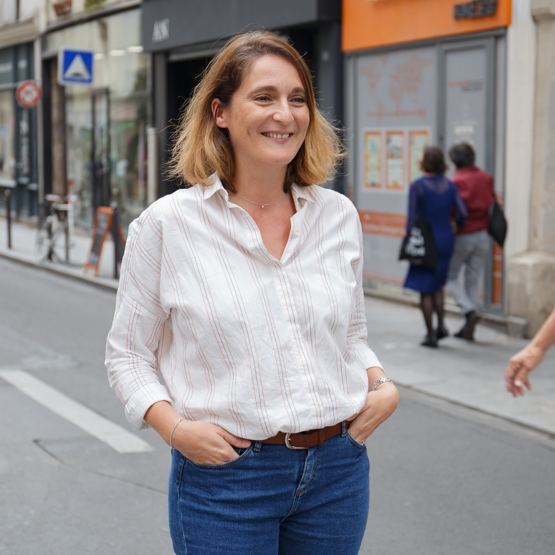 ANNE-LB Anne LB